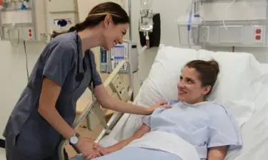 从住院护士到注册护士为奥兰多的病人提供护理的护士