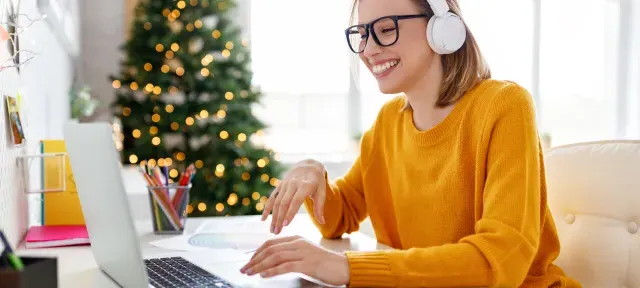 Navigating the Holiday Hurdle: Tips for Studying During the Festive Season